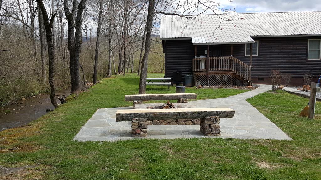 Climbing Bear Creekside Cabin Whittier Екстер'єр фото