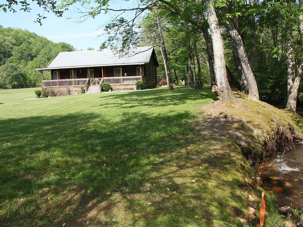 Вілла Climbing Bear Creekside Cabin Whittier Екстер'єр фото